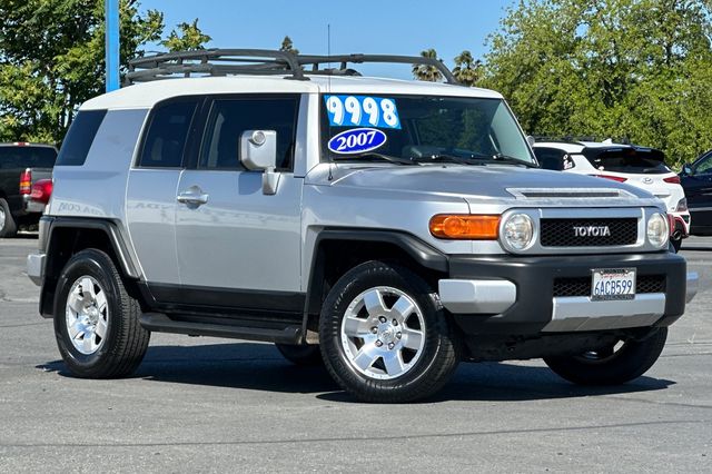 Used 2007 Toyota FJ Cruiser Base with VIN JTEZU11F070014247 for sale in Yuba City, CA