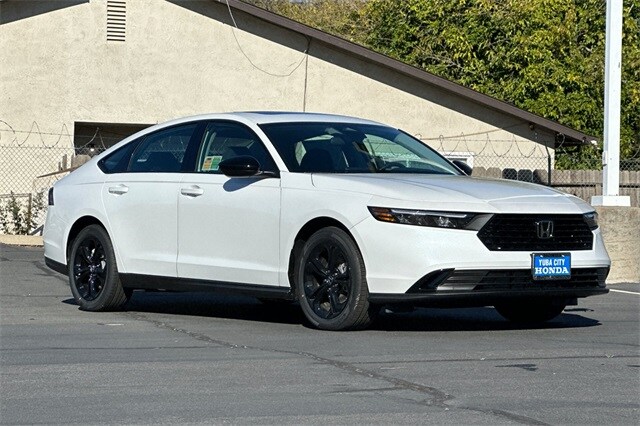 2025 Honda Accord SE photo 2