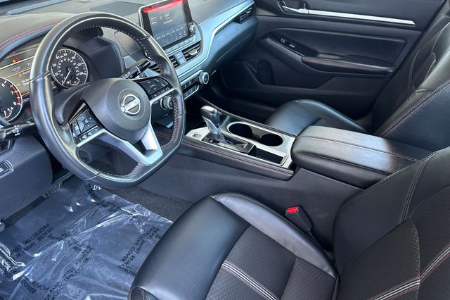 2025 Nissan Altima SR - Photo 7