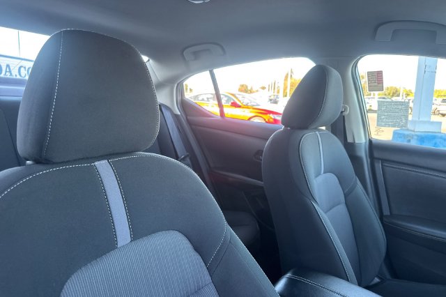 2025 Nissan Sentra SV - Photo 13