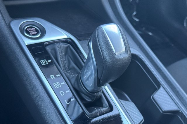 2025 Nissan Sentra SV - Photo 17