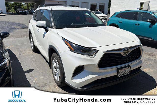2021 Toyota Highlander L 4x4 V6's photo