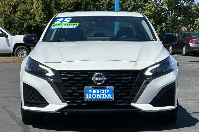 2025 Nissan Altima SR - Photo 6