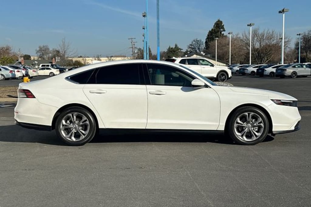 Used 2024 Honda Accord EX Sedan