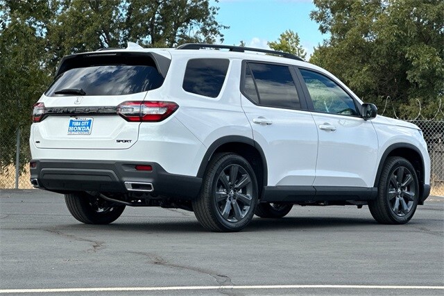 2025 Honda Pilot Sport photo 3