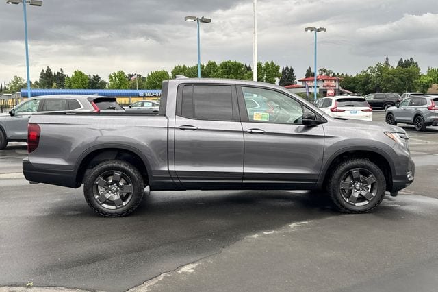 2026 Honda Ridgeline TrailSport - Photo 3