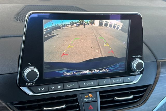2025 Nissan Altima SV - Photo 15
