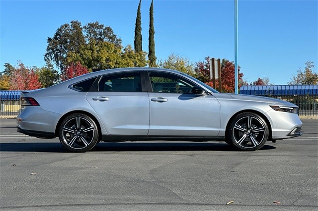 2025 Honda Accord Hybrid Sport photo 2