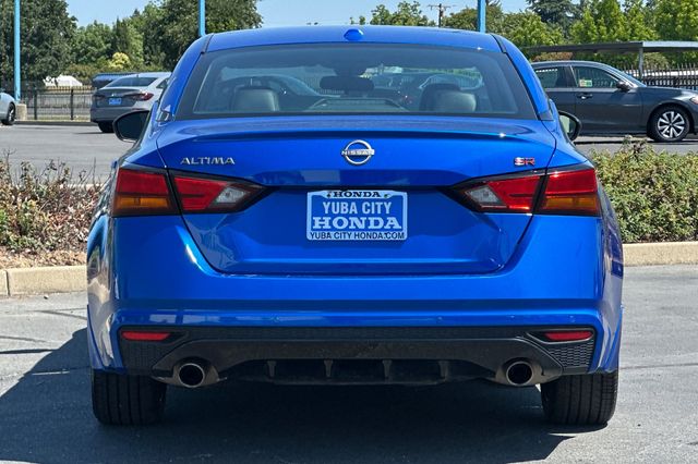 2025 Nissan Altima SR - Photo 5