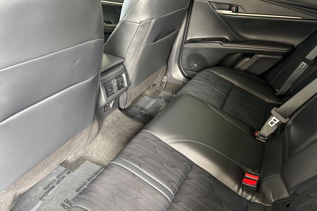 2025 Toyota Camry XSE - Photo 9
