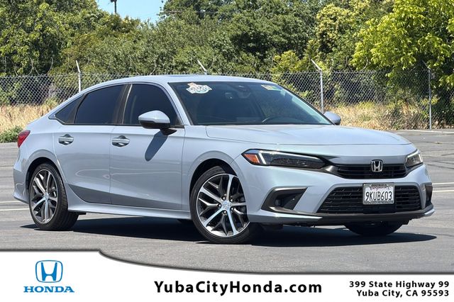 2024 Honda Civic Touring CVT's photo