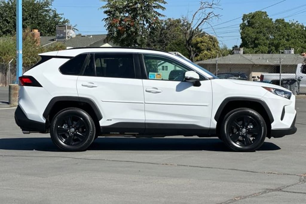 Used 2022 Toyota RAV4 Hybrid LE SUV