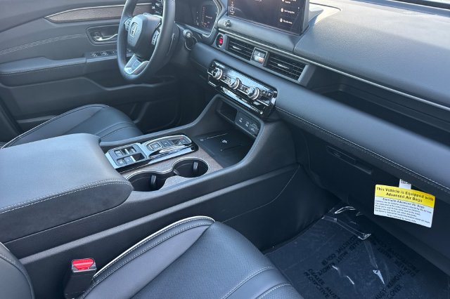 2026 Honda Pilot Elite - Photo 17