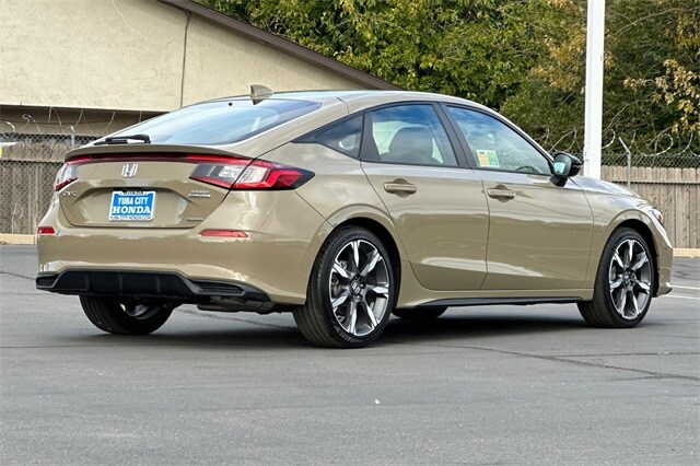 2025 Honda Civic Hybrid Sport Touring photo 4