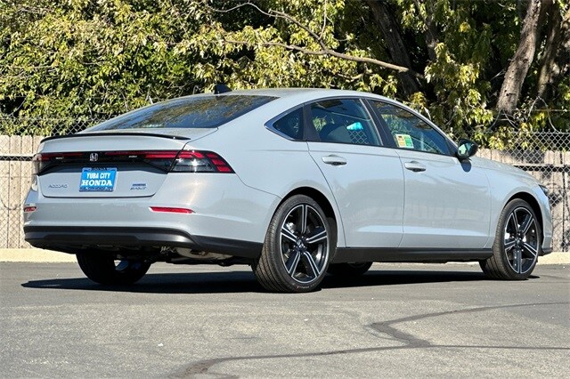 2025 Honda Accord Hybrid Sport photo 3