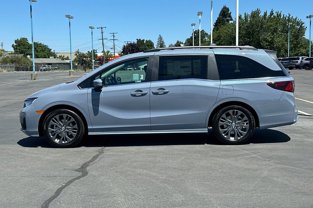 2026 Honda Odyssey Touring - Photo 7