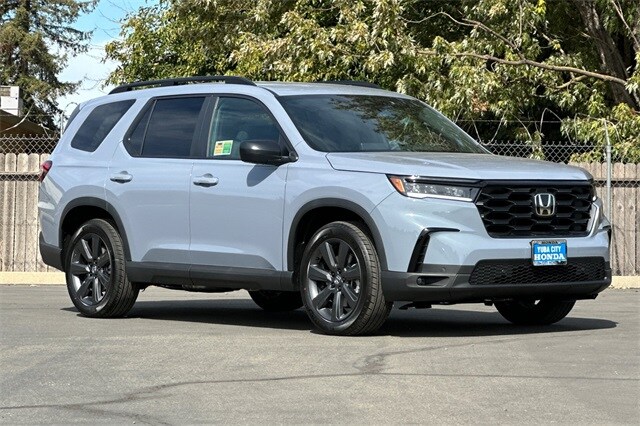 2025 Honda Pilot Sport photo 2