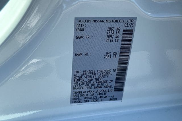 2025 Nissan Altima SR - Photo 23