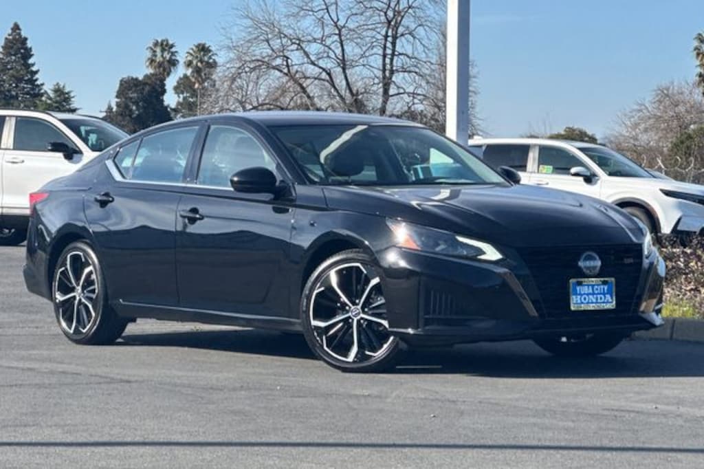 Used 2024 Nissan Altima 2.5 SR Sedan