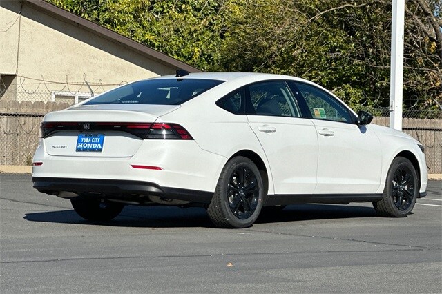 2025 Honda Accord SE photo 4