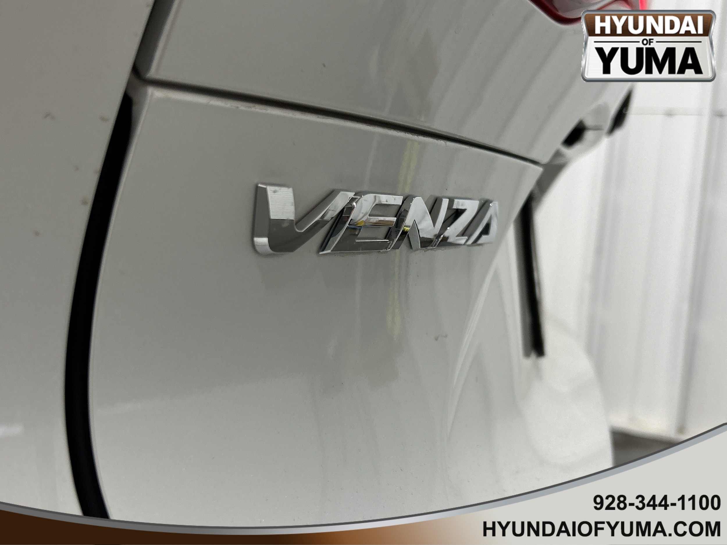 2024 Toyota Venza XLE - Photo 13