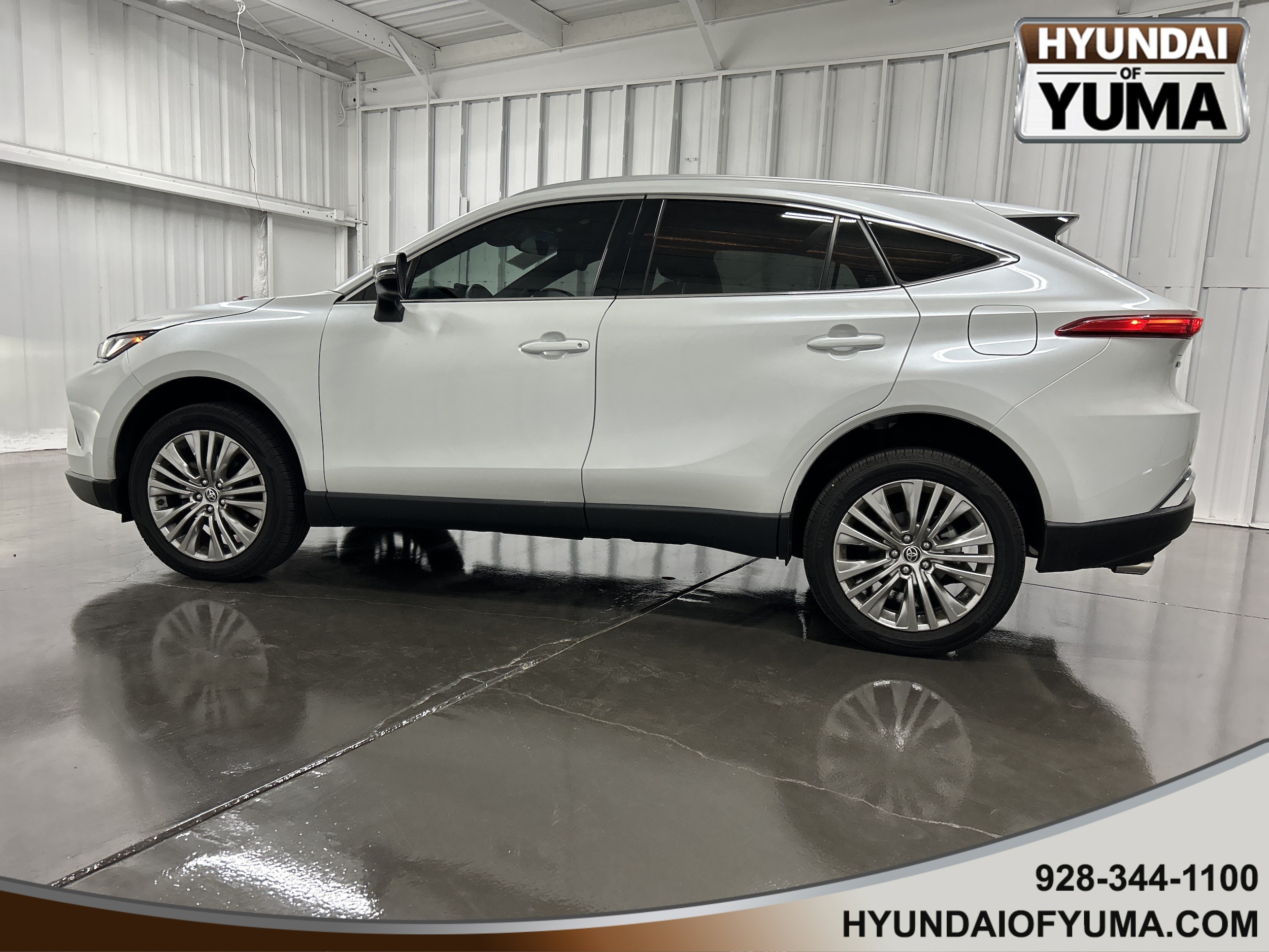 2024 Toyota Venza XLE - Photo 10