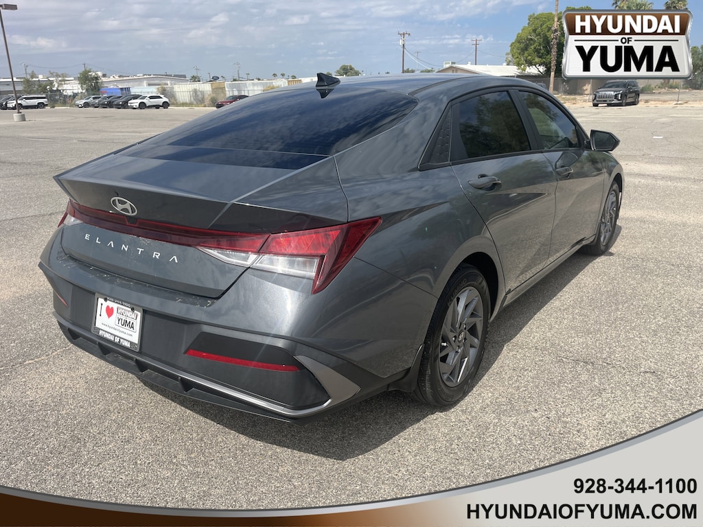 Used 2024 Hyundai Elantra SEL SEL IVT