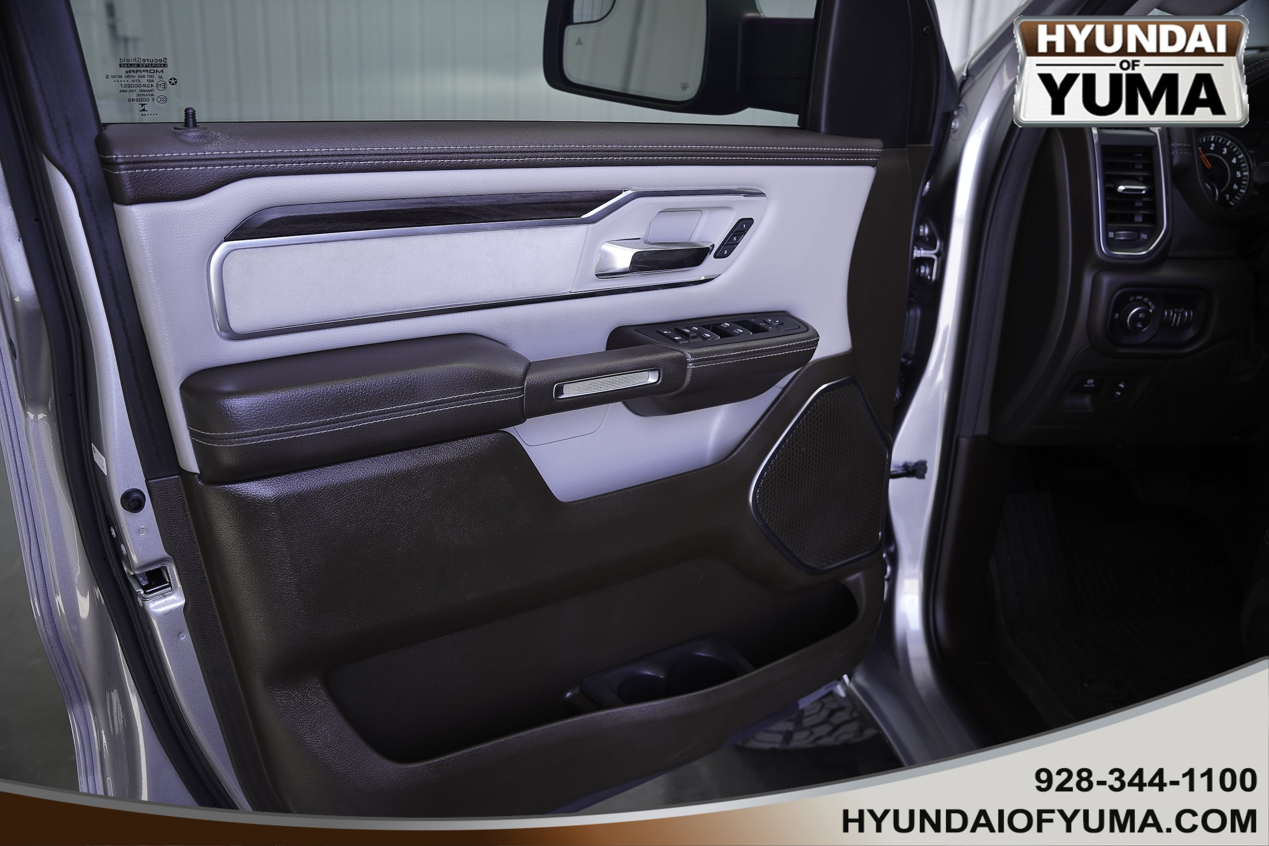 2025 RAM Ram 1500 Pickup Laramie - Photo 18