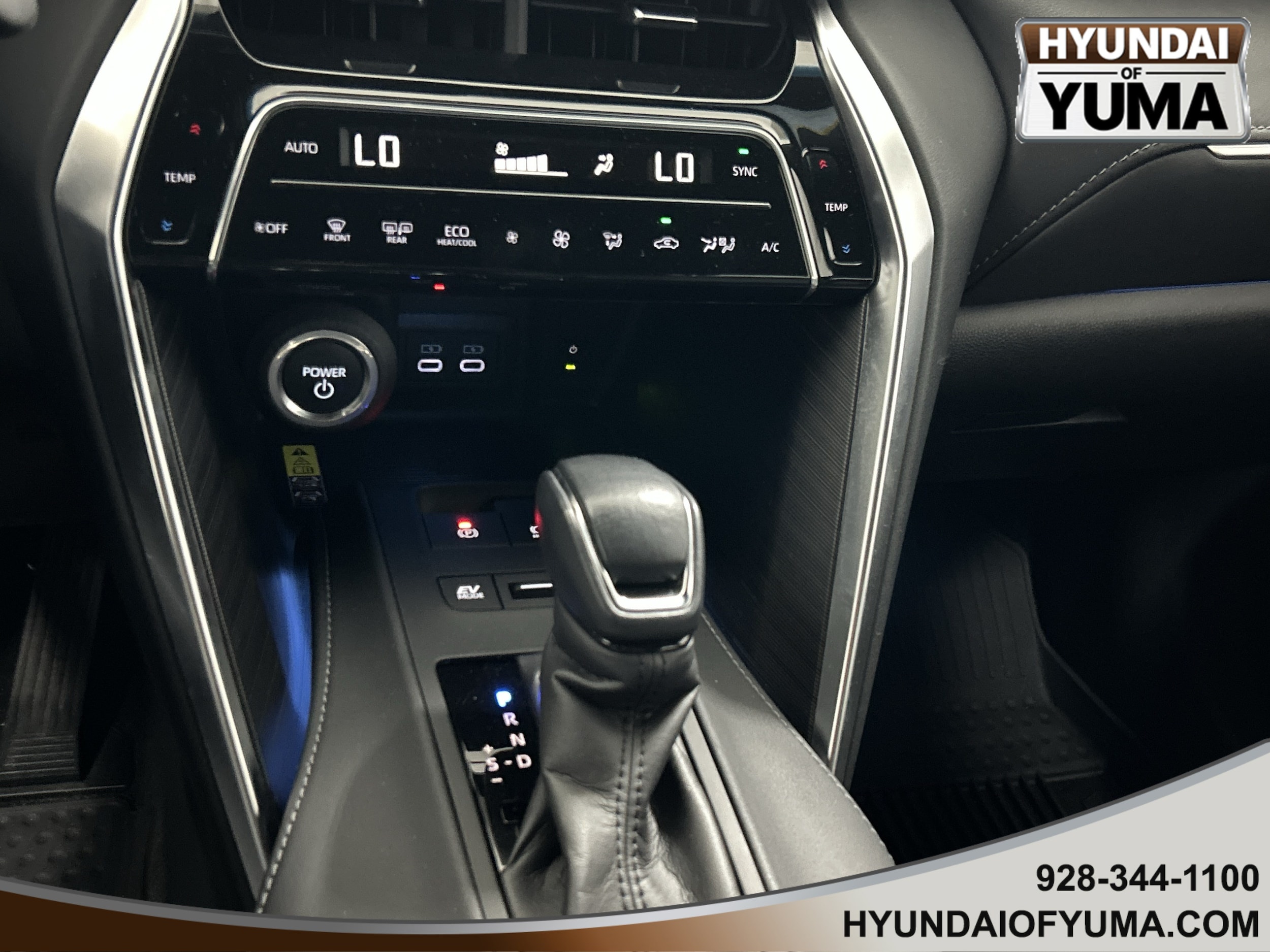 2024 Toyota Venza XLE - Photo 30