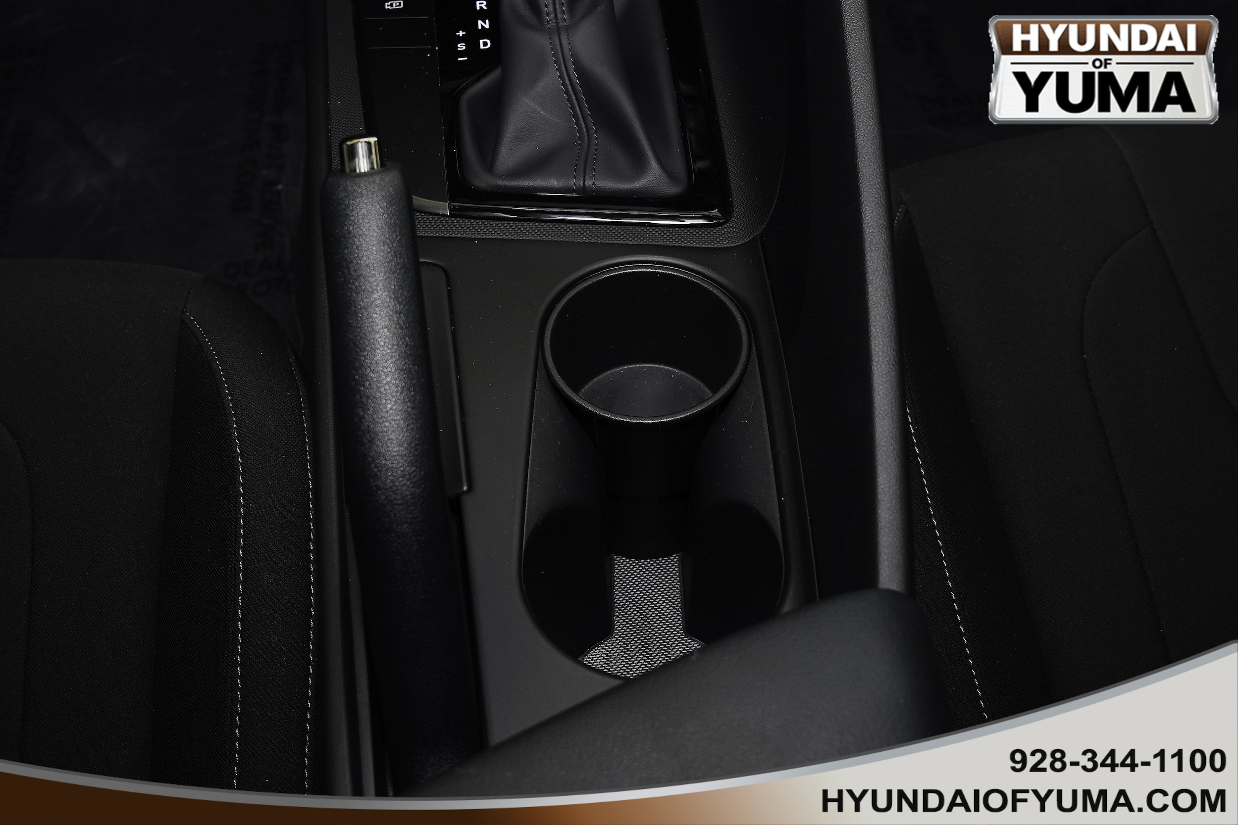 2025 Hyundai Elantra SEL - Photo 9