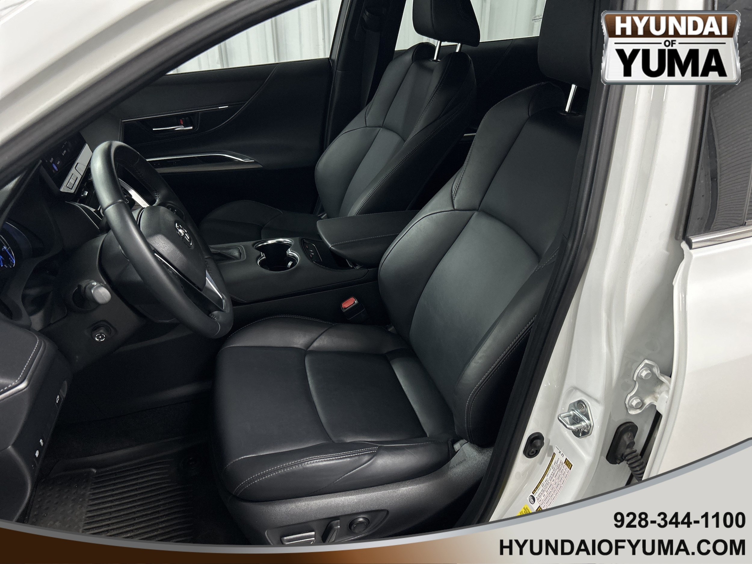 2024 Toyota Venza XLE - Photo 23