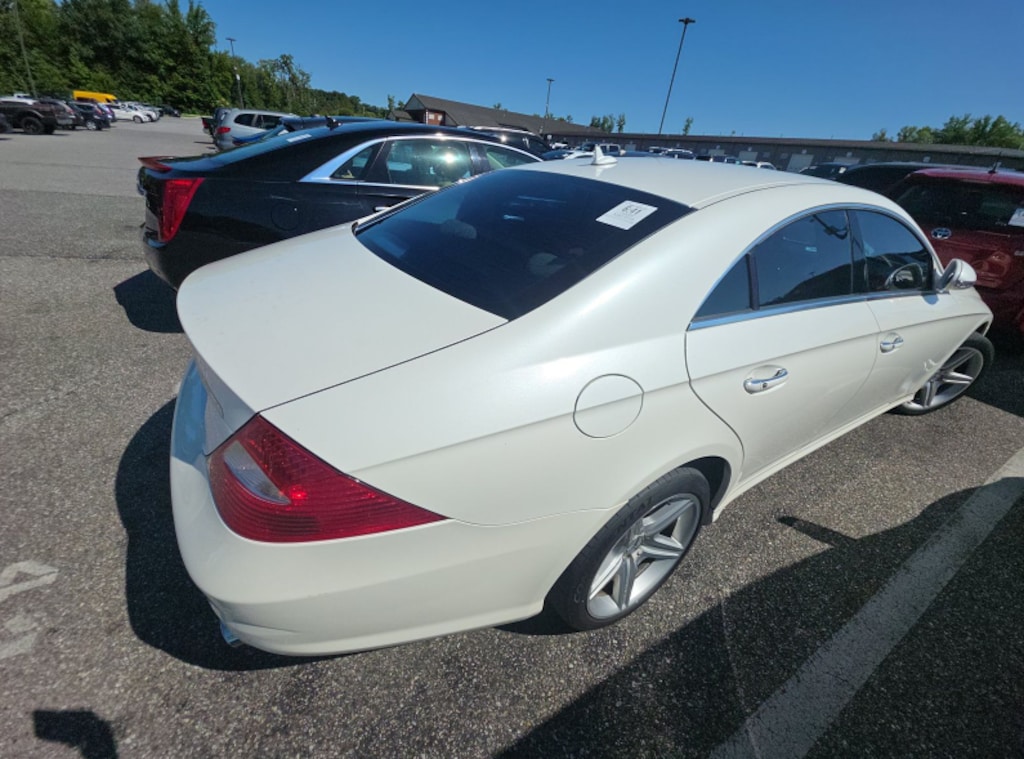 Used 2008 Mercedes-Benz CLS 5.5L Sedan