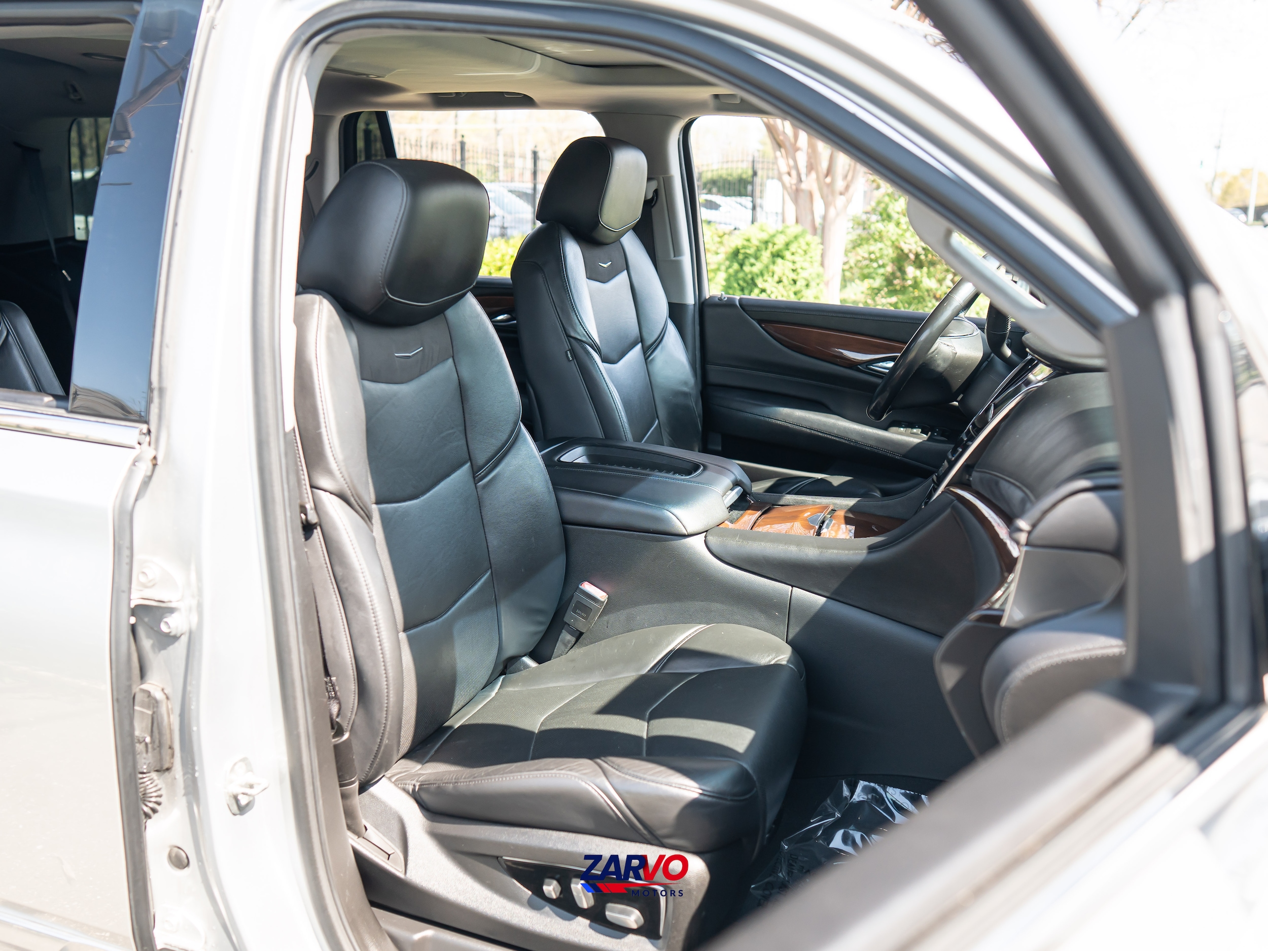 2019 Cadillac Escalade Luxury - Photo 17