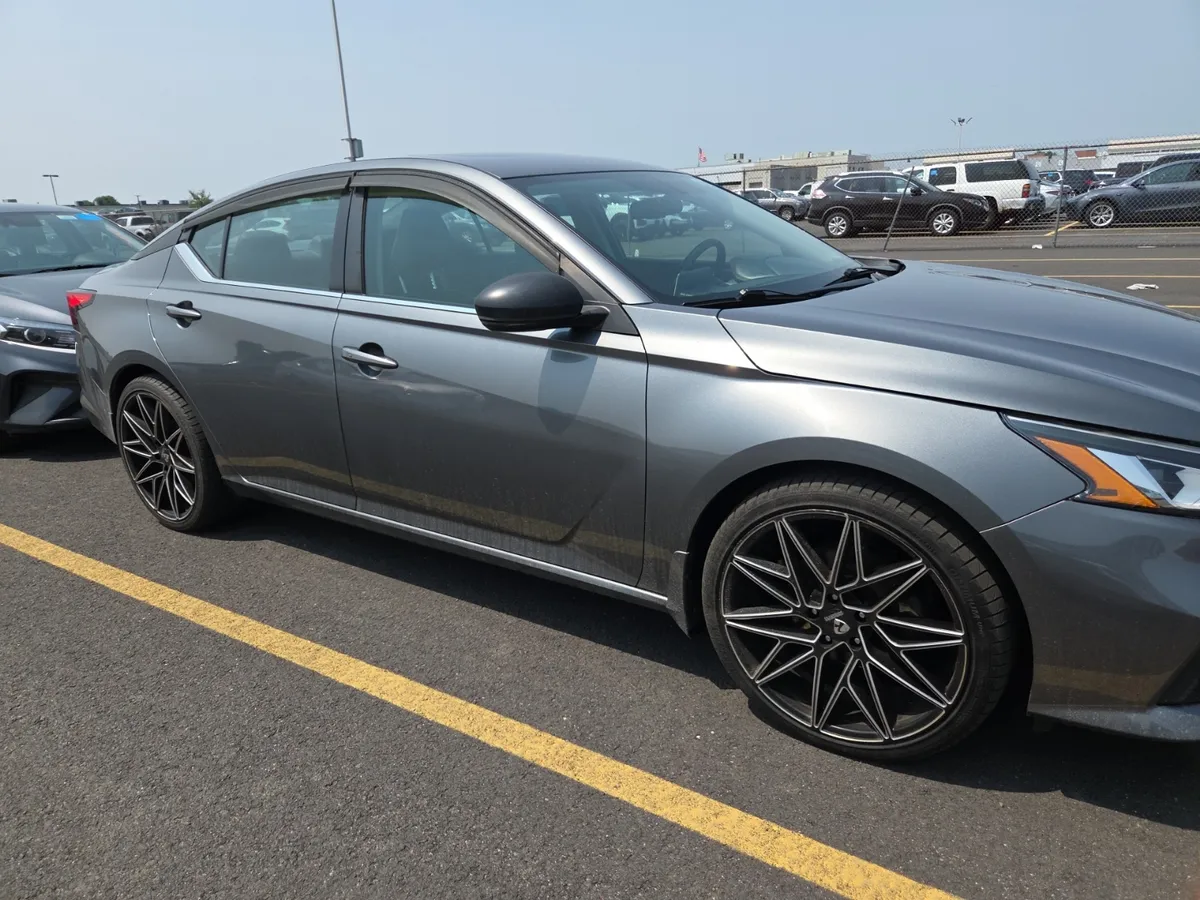 Used 2019 Nissan Altima 2.5 SR Sedan