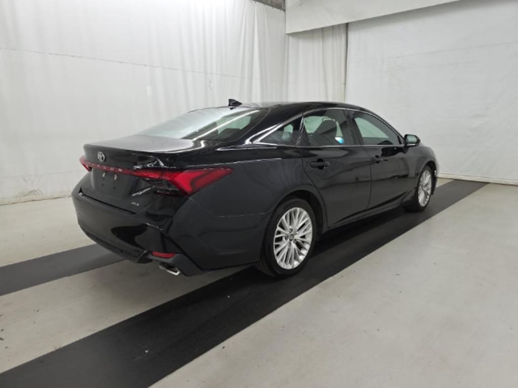 Used 2021 Toyota Avalon XLE Sedan