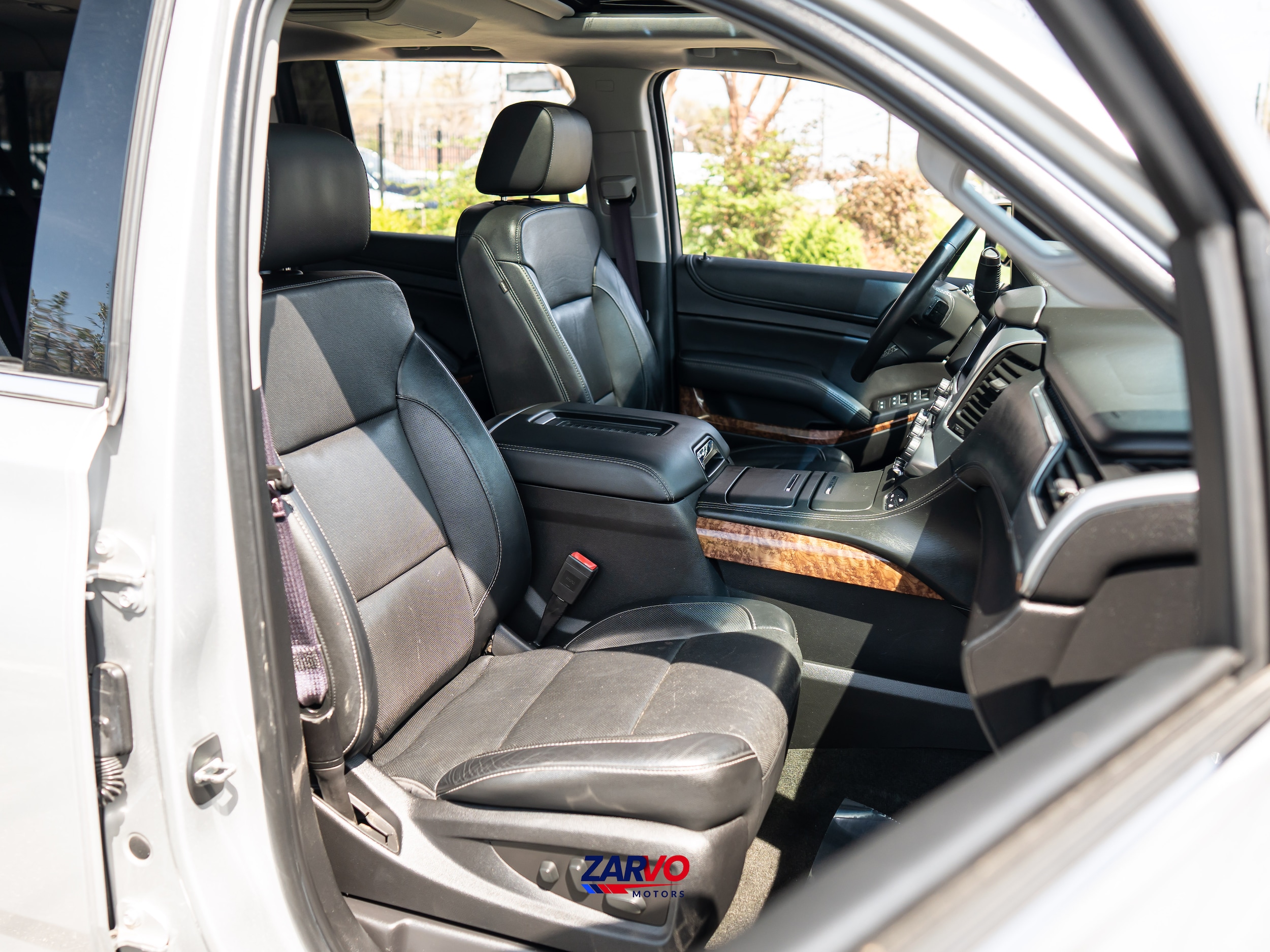 2017 Chevrolet Suburban Premier - Photo 17