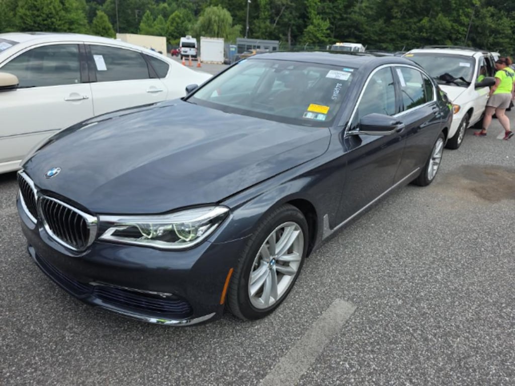 Used 2016 BMW 750i xDrive Sedan