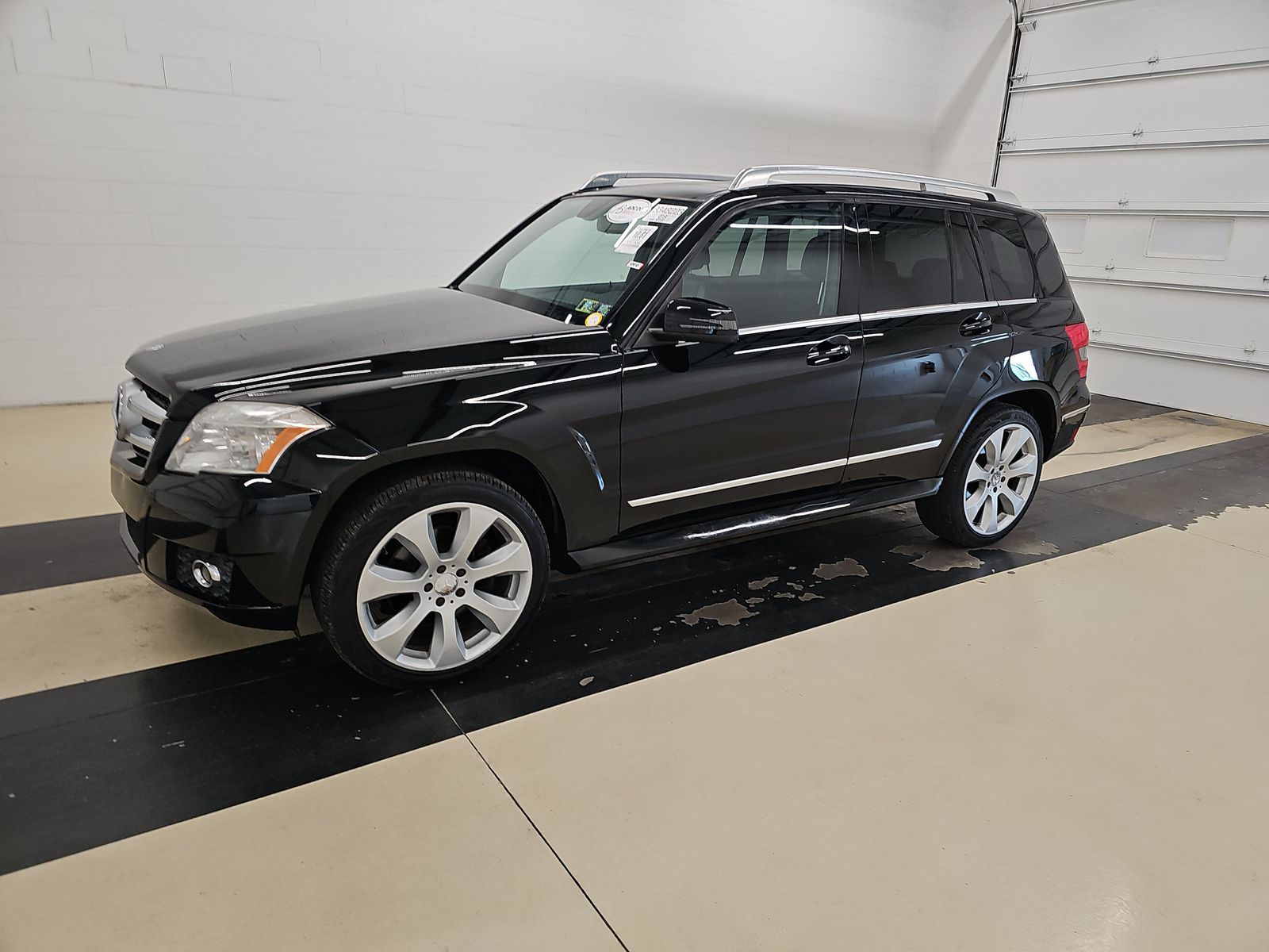 2010 Mercedes-Benz GLK-Class GLK350 4WD's photo