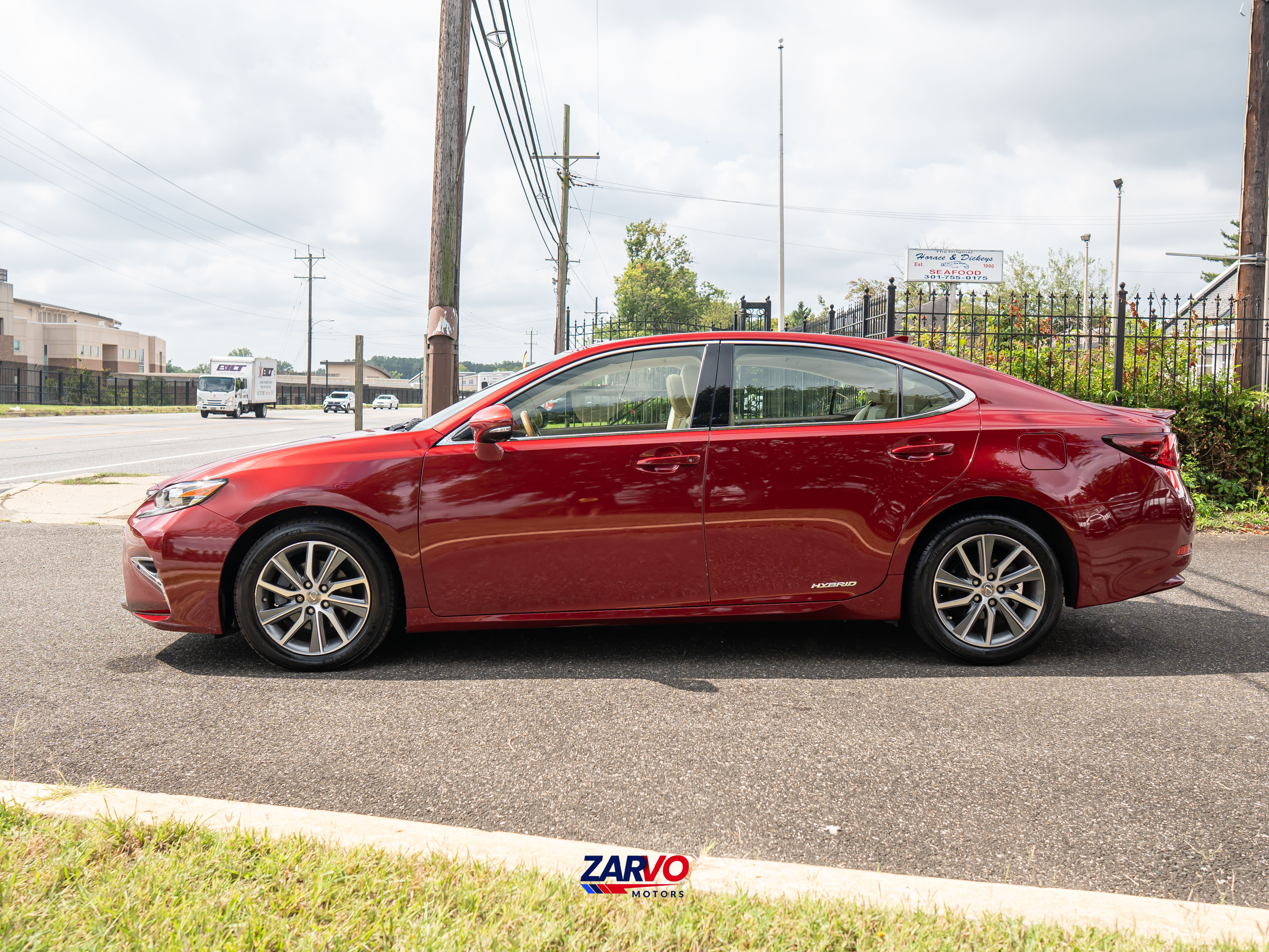 Used 2018 Lexus ES 300h Sedan