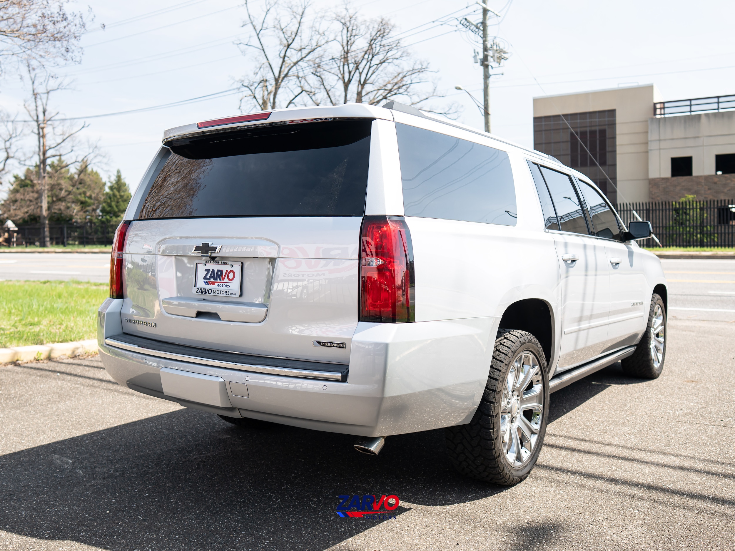 View vehicle photo 7