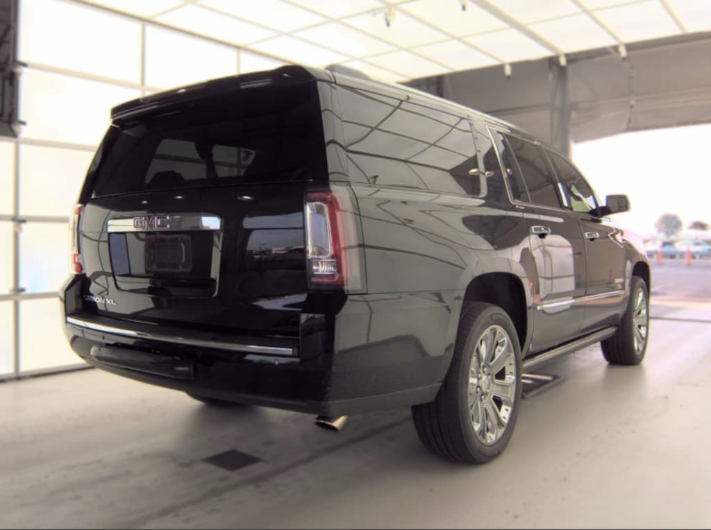 Used 2016 GMC Yukon XL Denali SUV