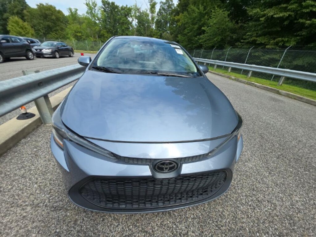 Used 2022 Toyota Corolla LE Sedan