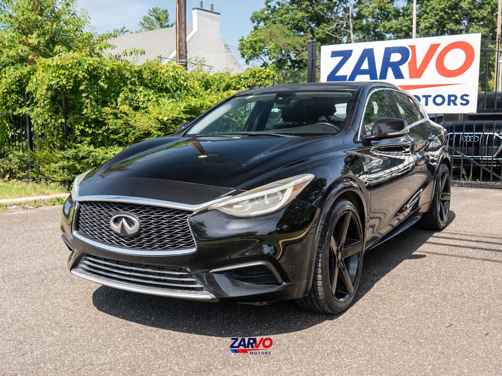 Used 2018 INFINITI QX30 SUV