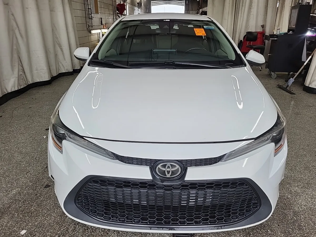 Used 2021 Toyota Corolla LE Sedan