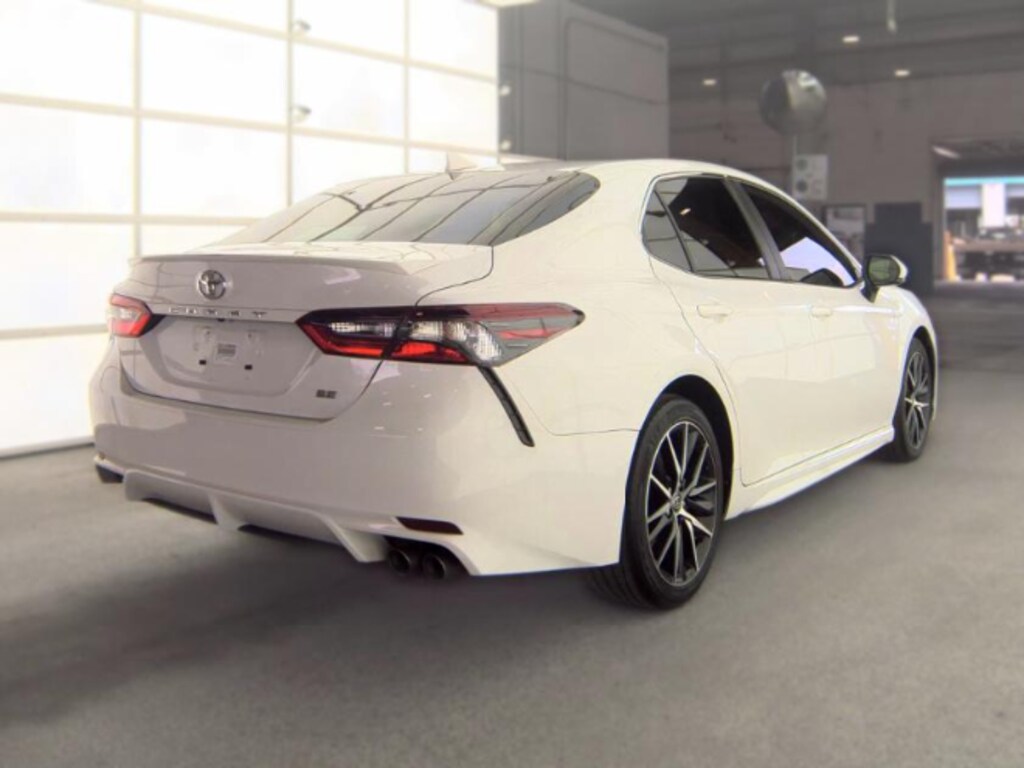 Used 2023 Toyota Camry SE Sedan