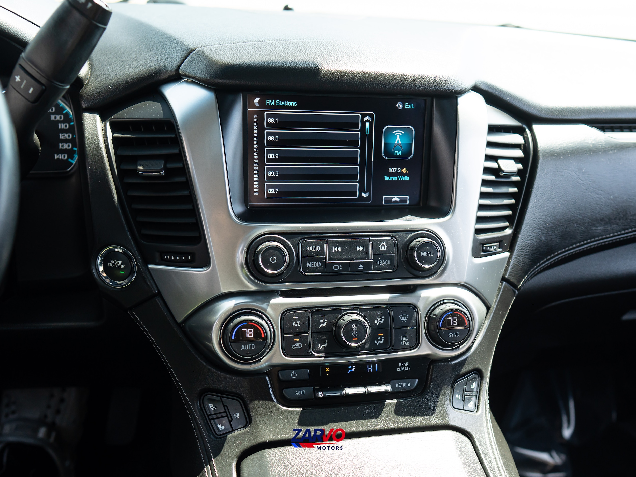 2017 Chevrolet Suburban Premier - Photo 31