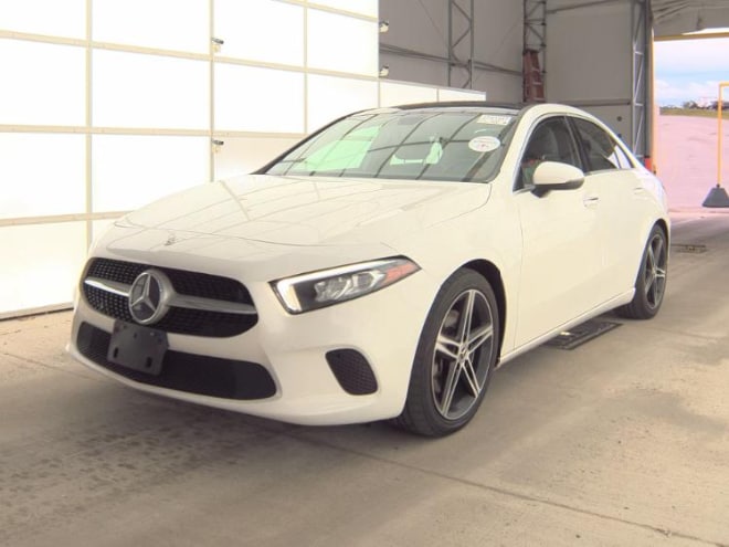 2019 Mercedes-Benz A-Class A220 4MATIC's photo