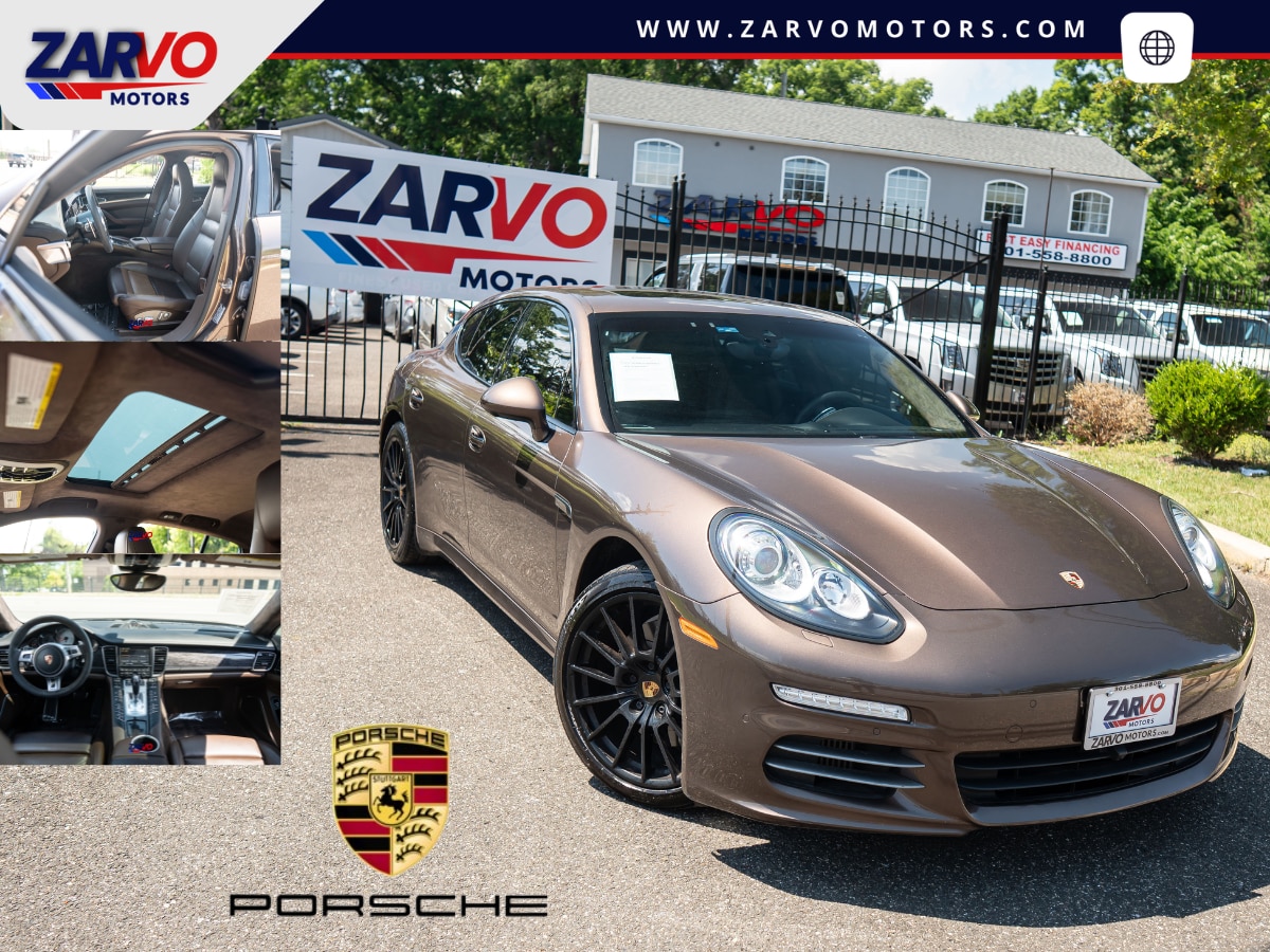 2015 Porsche Panamera 4S's photo