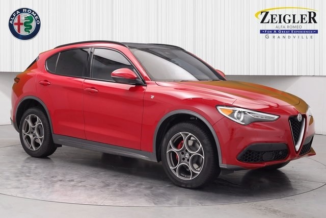 2022 Alfa Romeo Stelvio Ti's photo