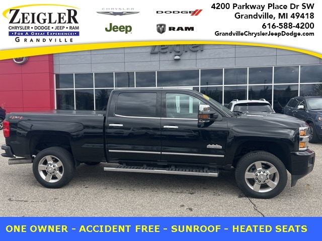 2018 Chevrolet Silverado 2500HD High Country's photo